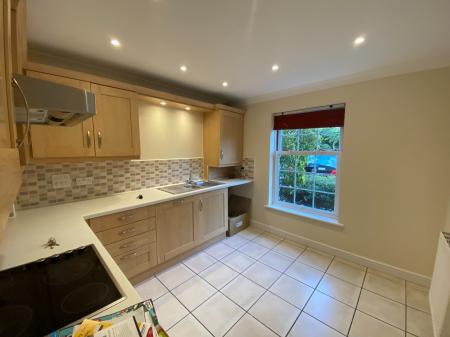 3 bedroom Terraced House to let in Festival Close, Devizes, SN10