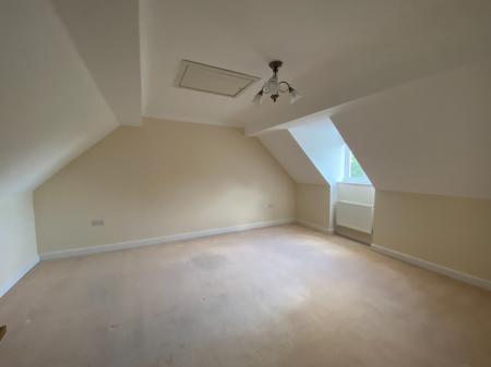 3 bedroom Terraced House to let in Festival Close, Devizes, SN10