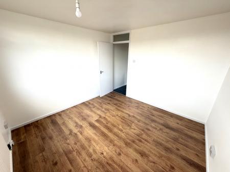 4 bedroom Semi-detached house to let in Elm Tree Gardens, Devizes, SN10