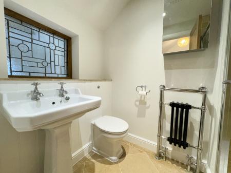 2 bedroom End of terrace house to let in Estcourt Street, Devizes, SN10