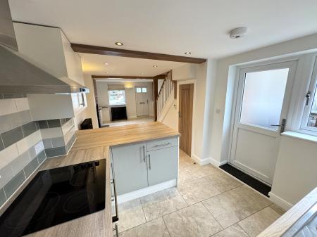 2 bedroom End of terrace house to let in Estcourt Street, Devizes, SN10