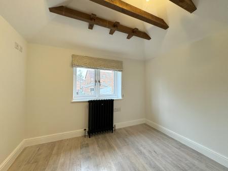 2 bedroom End of terrace house to let in Estcourt Street, Devizes, SN10