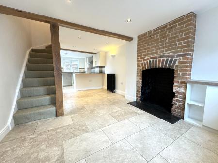 2 bedroom End of terrace house to let in Estcourt Street, Devizes, SN10
