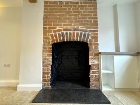 2 bedroom End of terrace house to let in Estcourt Street, Devizes, SN10