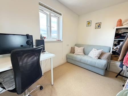 2 bedroom Flat for sale in Combe Walk, Devizes, SN10