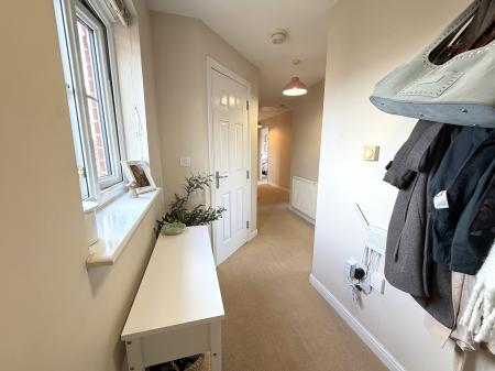 2 bedroom Flat for sale in Combe Walk, Devizes, SN10