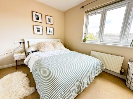 2 bedroom Flat for sale in Combe Walk, Devizes, SN10