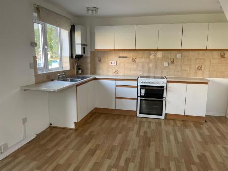 1 bedroom End of terrace house to let in Oamaru Way, Devizes, SN10