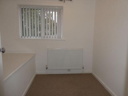 3 bedroom Semi-detached house to let in Huntingdon Road, Intake, Doncaster, DN2