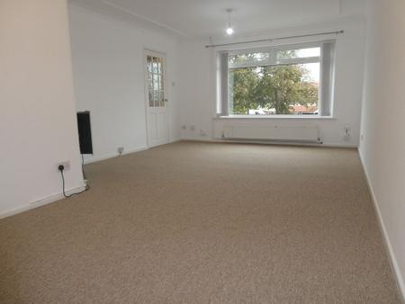 3 bedroom Semi-detached house to let in Huntingdon Road, Intake, Doncaster, DN2