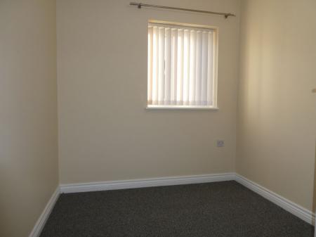 3 bedroom Semi-detached house to let in Wakelam Drive, Armthorpe, DN3