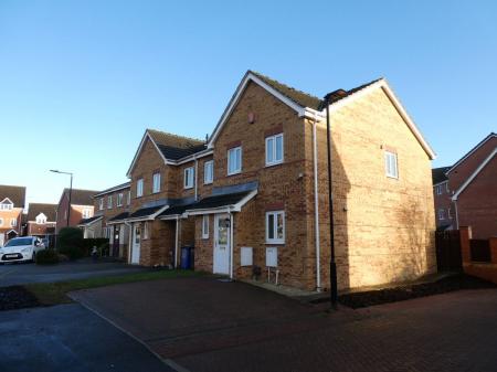 3 bedroom Semi-detached house to let in Wakelam Drive, Armthorpe, DN3