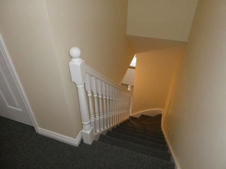 3 bedroom Semi-detached house to let in Wakelam Drive, Armthorpe, DN3