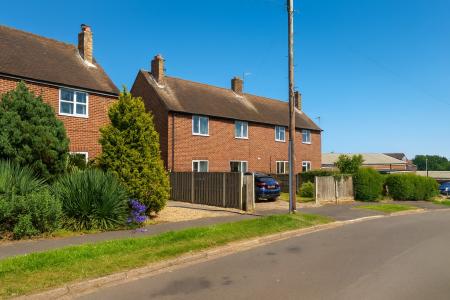 3 bedroom Semi-detached house to let in Vinehall Road, Haxey, DN9