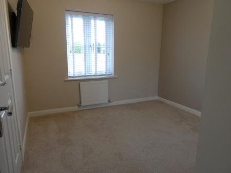 3 bedroom Detached house to let in Derwent Drive, Lakeside, Doncaster, DN4