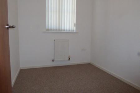 2 bedroom Flat to let in Primrose Place, Bessacarr, Doncaster, DN4