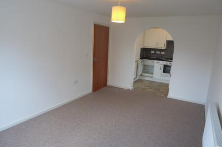 2 bedroom Flat to let in Primrose Place, Bessacarr, Doncaster, DN4
