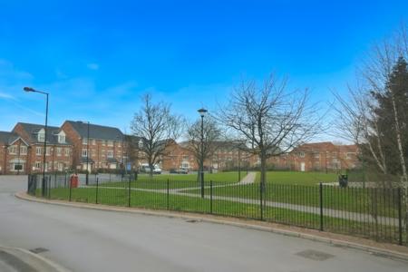 2 bedroom Flat to let in Primrose Place, Bessacarr, Doncaster, DN4