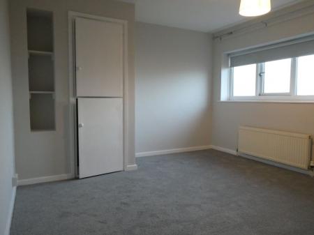 3 bedroom Semi-detached house to let in Sycamore Grove, Cantley, DN4