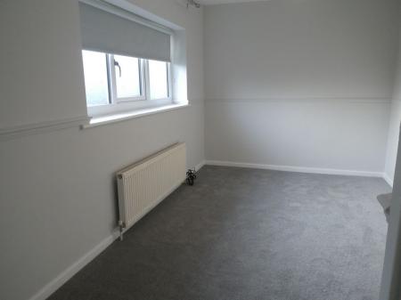 3 bedroom Semi-detached house to let in Sycamore Grove, Cantley, DN4