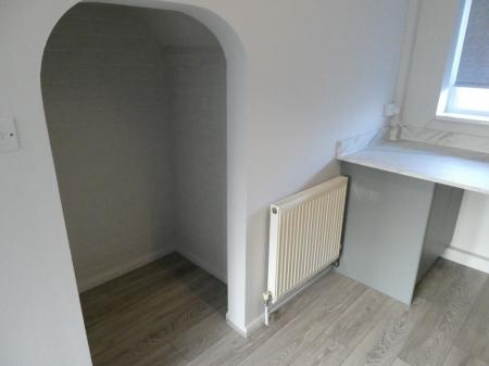 3 bedroom Semi-detached house to let in Sycamore Grove, Cantley, DN4