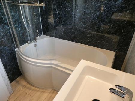 3 bedroom Semi-detached house to let in Sycamore Grove, Cantley, DN4