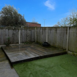 2 bedroom Ground floor flat to let in Wivelsfield Road, Balby, Doncaster, DN4