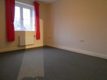 2 bedroom Town house to let in Cooper Street, Hyde Park, Doncaster, DN4