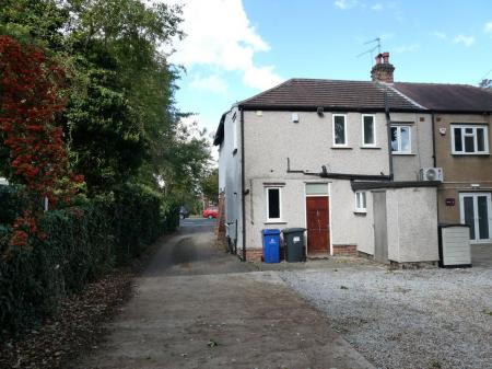 3 bedroom Semi-detached house to let in Thorne Road, Wheatley Hills, Doncaster, DN2