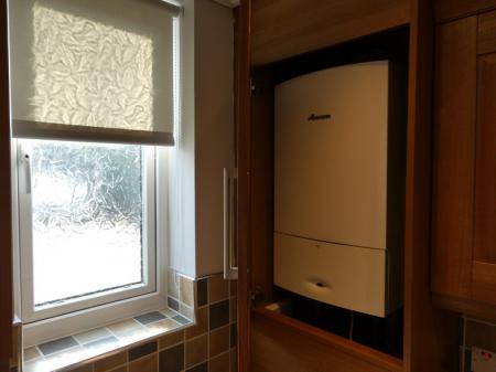 3 bedroom Semi-detached house to let in Thorne Road, Wheatley Hills, Doncaster, DN2