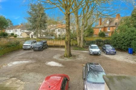 3 bedroom Semi-detached house to let in Thorne Road, Wheatley Hills, Doncaster, DN2