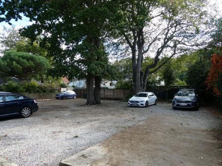 3 bedroom Semi-detached house to let in Thorne Road, Wheatley Hills, Doncaster, DN2