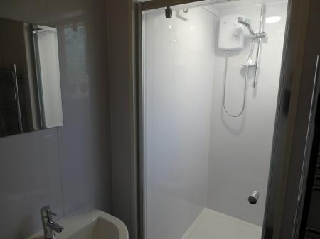 3 bedroom Semi-detached house to let in Thorne Road, Wheatley Hills, Doncaster, DN2