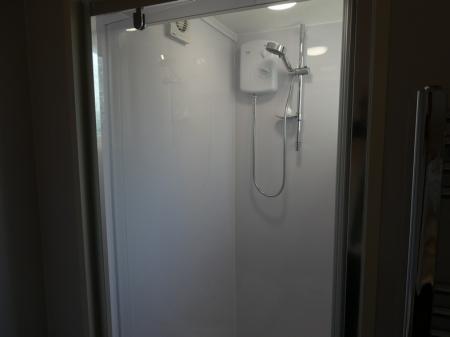 3 bedroom Semi-detached house to let in Thorne Road, Wheatley Hills, Doncaster, DN2