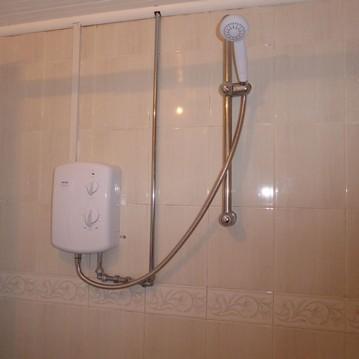 3 bedroom Semi-detached house to let in Laburnum Drive, Armthorpe, DN3