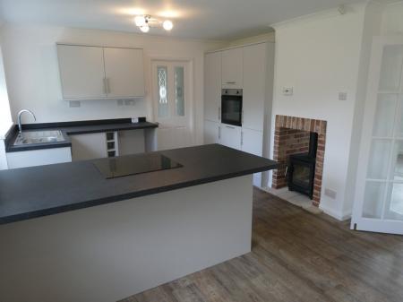 3 bedroom Bungalow to let in Lady Mary View, Hickleton, DN5