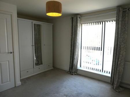 2 bedroom Semi-detached house to let in Woodfield Way, Doncaster, DN4