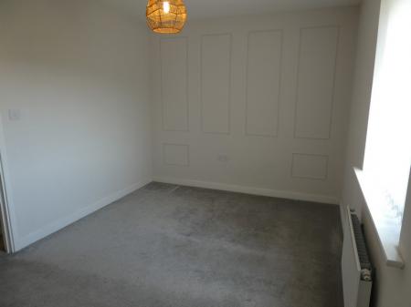 2 bedroom Semi-detached house to let in Woodfield Way, Doncaster, DN4