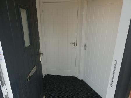 2 bedroom Semi-detached house to let in Bentley Drive, Armthorpe, DN3