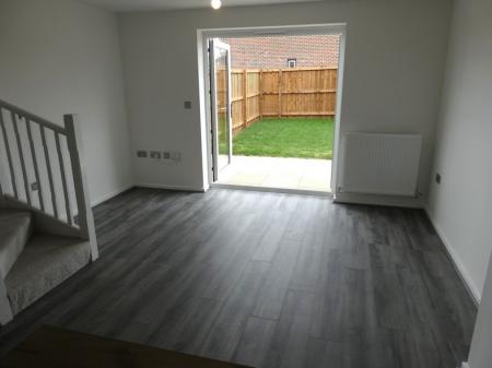 2 bedroom Semi-detached house to let in Bentley Drive, Armthorpe, DN3