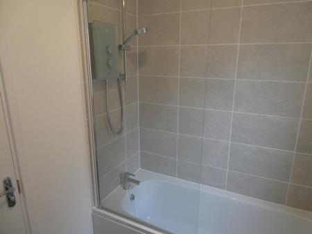 2 bedroom Semi-detached house to let in Bentley Drive, Armthorpe, DN3