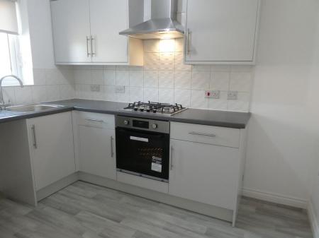 3 bedroom Semi-detached house to let in Reeves Way, Armthorpe, DN3