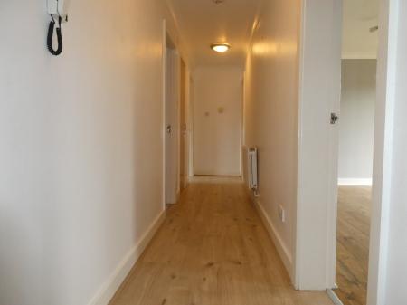 2 bedroom Flat to let in Lakeside Boulevard, Lakeside, Doncaster, DN4