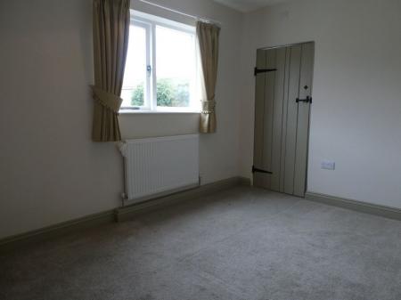 2 bedroom Cottage to let in Main Street, Sprotbrough, DN5