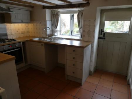 2 bedroom Cottage to let in Main Street, Sprotbrough, DN5