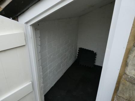 2 bedroom Cottage to let in Main Street, Sprotbrough, DN5