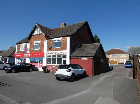 2 bedroom Semi-detached house to let in High Street, Dunsville, DN7