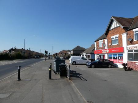 2 bedroom Semi-detached house to let in High Street, Dunsville, DN7