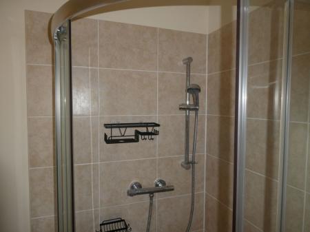 2 bedroom Semi-detached house to let in High Street, Dunsville, DN7