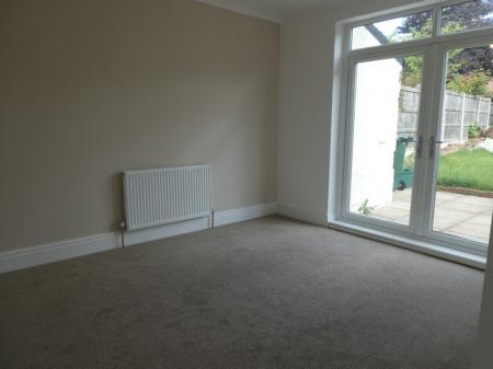 3 bedroom Semi-detached house to let in Ferrers Road, Wheatley, Doncaster, DN2
